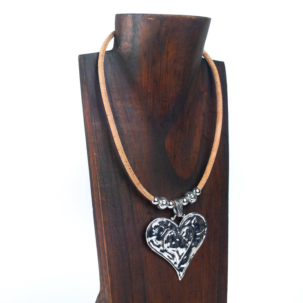 Colored cork with heart handmade cork necklace NE-1039