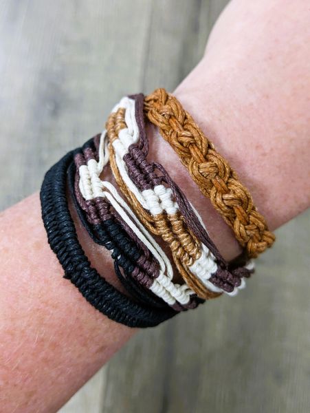 Friendship Bracelets - MY VALLEY
